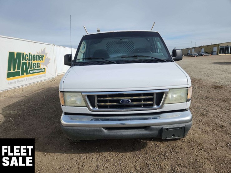 2003-ford-cargo-image-14