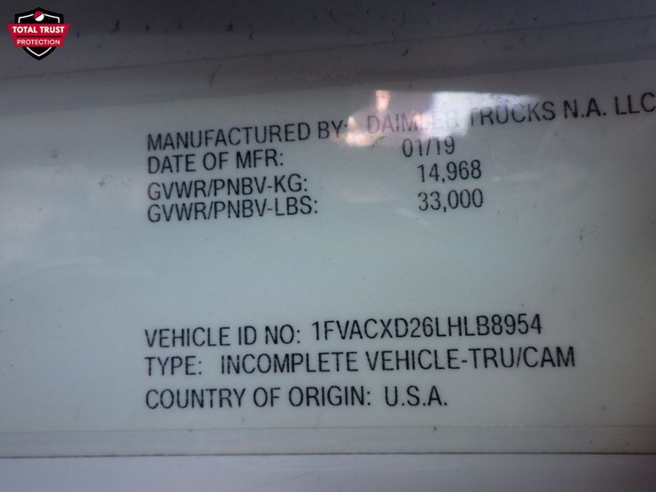 2020-freightliner-m2-106-image-12