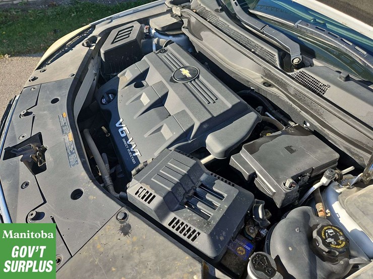 2013-chevrolet-equinox-image-35