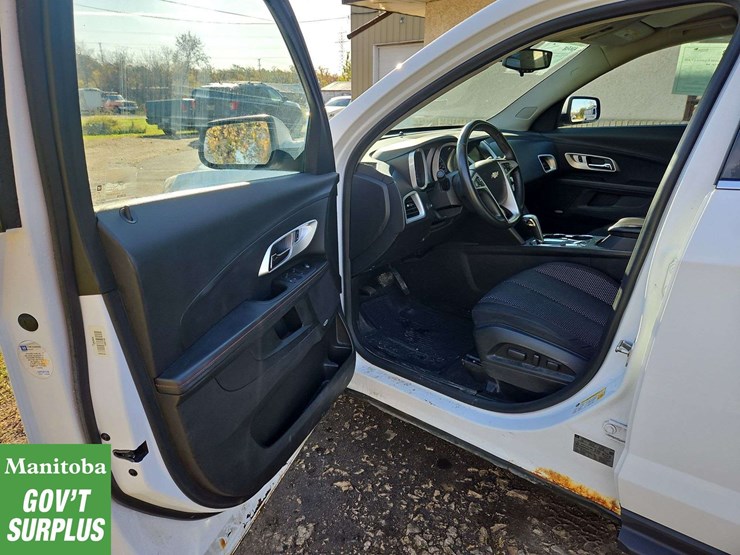 2015-chevrolet-equinox-image-15