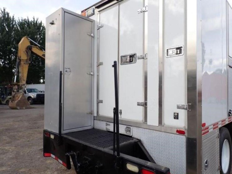 2009-international-durastar-4400-image-45