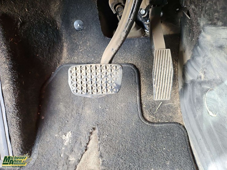 2022-chevrolet-equinox-image-17