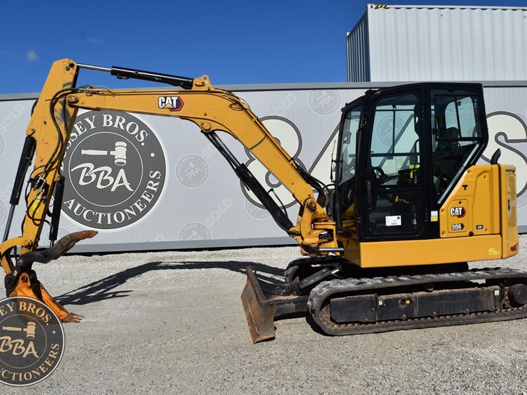 2023-caterpillar-306cr-image-11