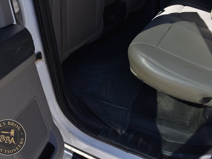 2020-ford-f550-xl-image-51