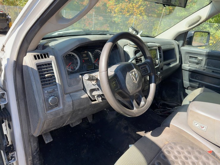 2013-dodge-ram-1500-image-19