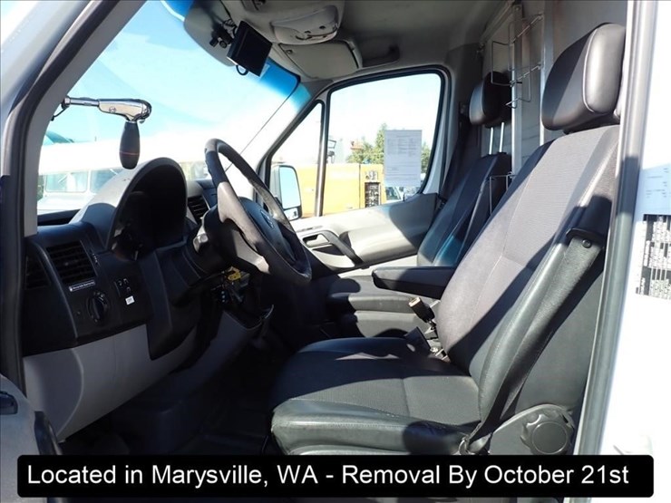 2009-dodge-3500-image-15