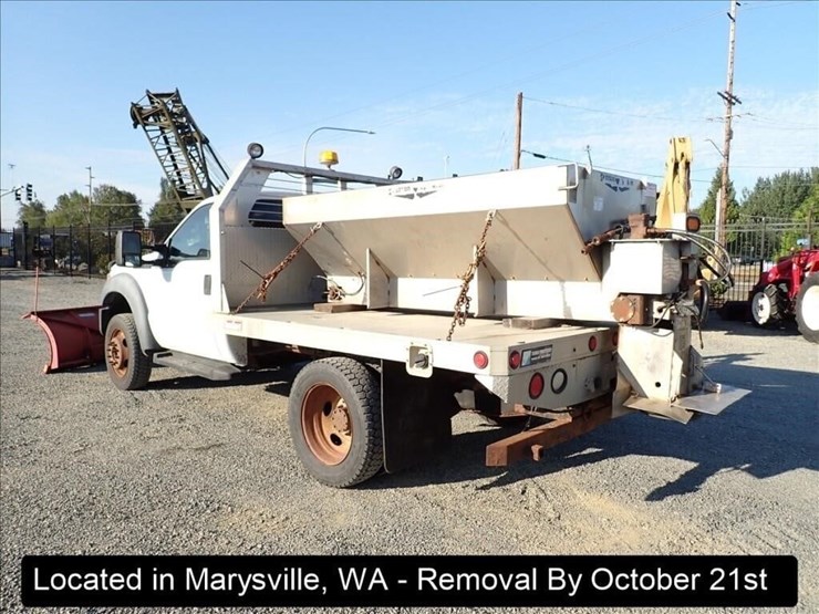 2011-ford-f550-image-23