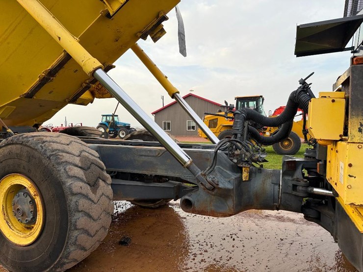 komatsu-hm350-2-image-61