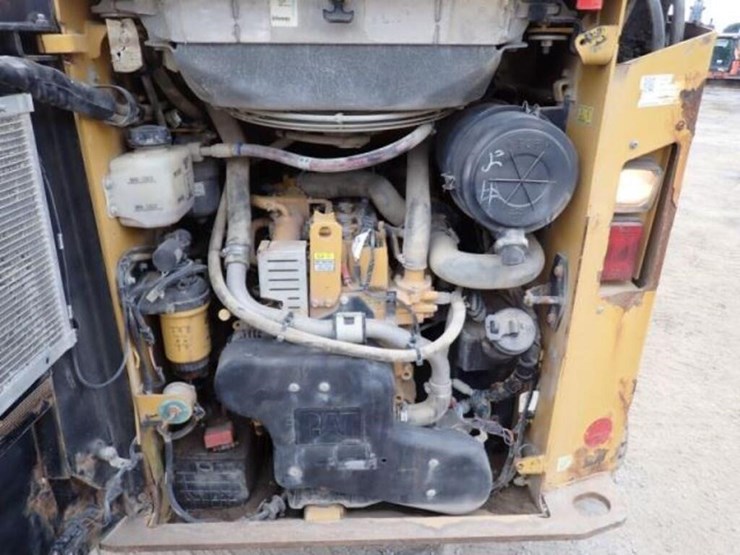2019-caterpillar-259d-image-51