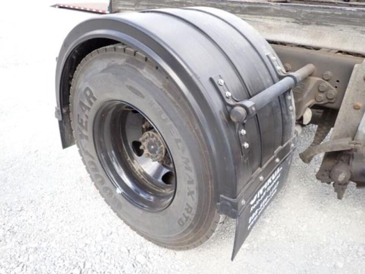 2023-ford-f650-image-53