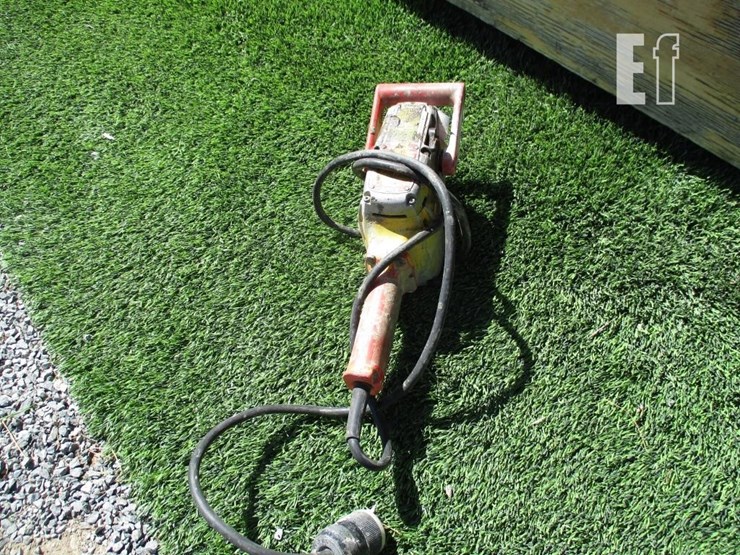 milwaukee-1/2"-angle-hd-hole-hawg-drill-image-3