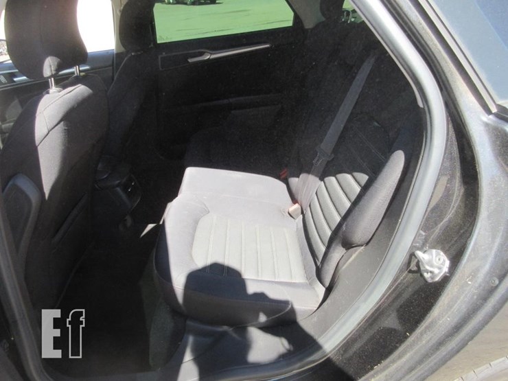 2015-ford-fusion-image-10