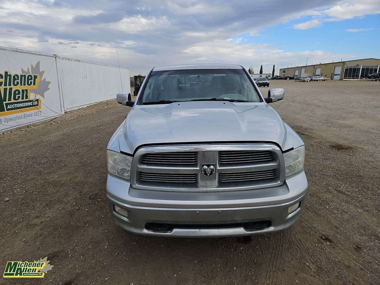 2012-dodge-1500-image-5