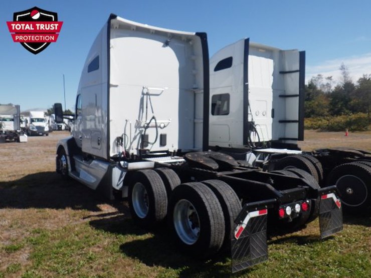 2023-kenworth-t680-image-14