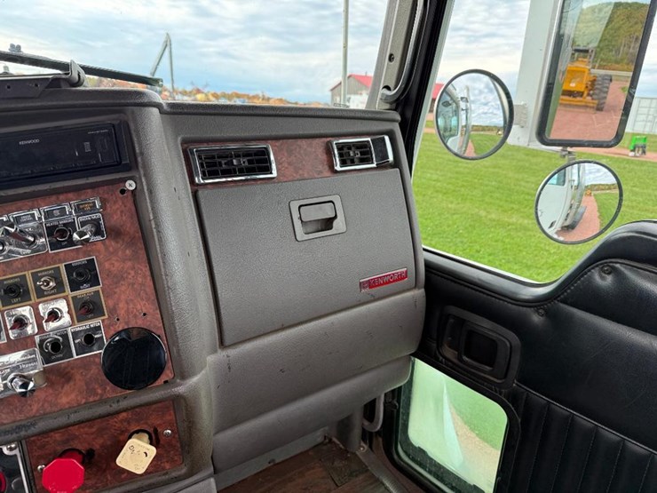 kenworth-t800-image-64