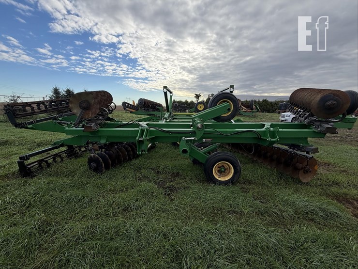 john-deere-2623vt-image-10