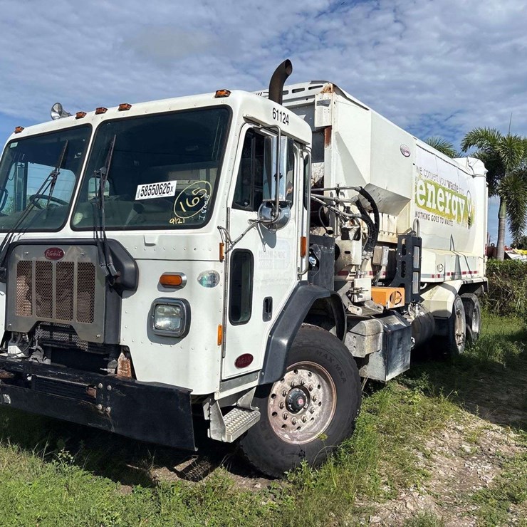 2019 PETERBILT 520