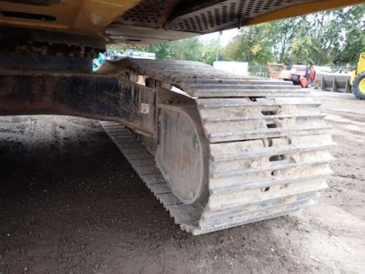 2012-deere-350g-lc-image-47