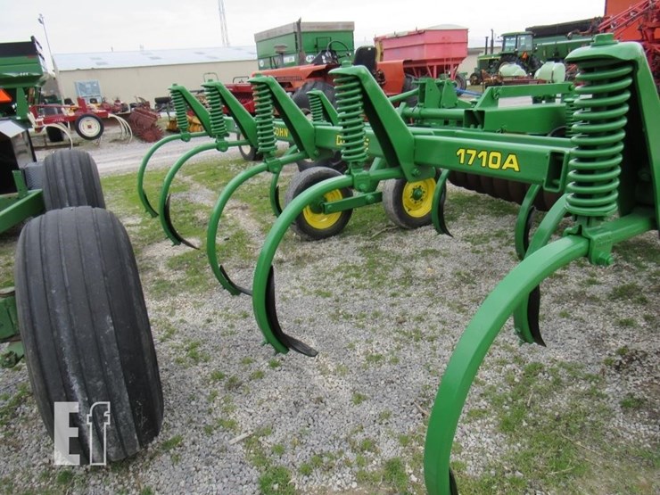 john-deere-1710-image-8