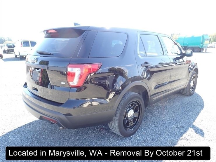 2017-ford-explorer-image-11