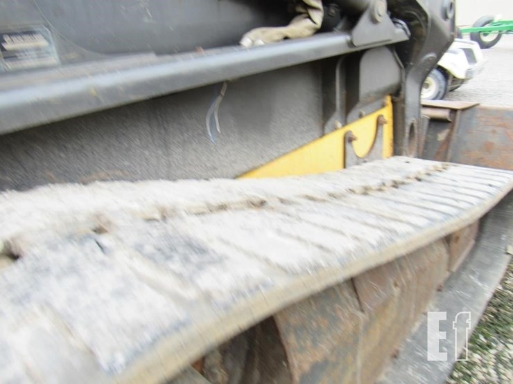new-holland-c232-image-18