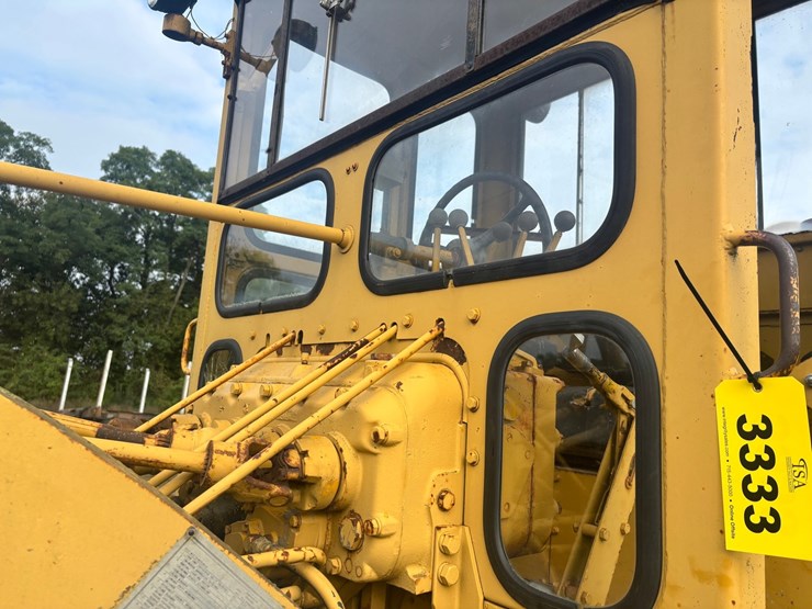 caterpillar-12-image-24