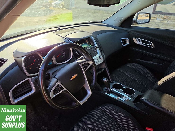 2017-chevrolet-equinox-image-17