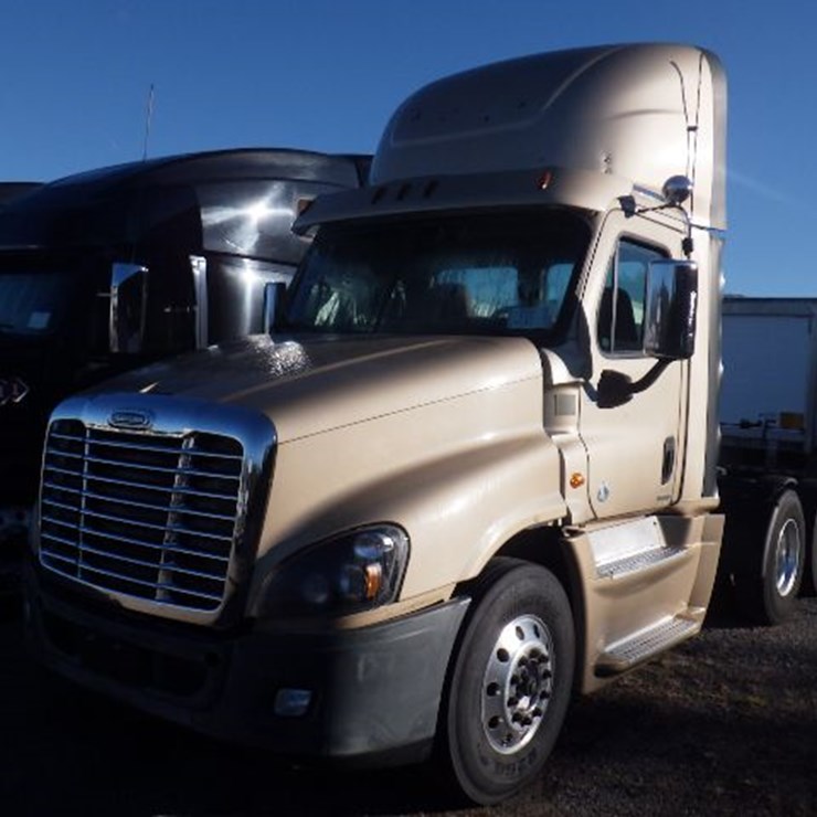 2016 FREIGHTLINER CASCADIA 125 EVOLUTION