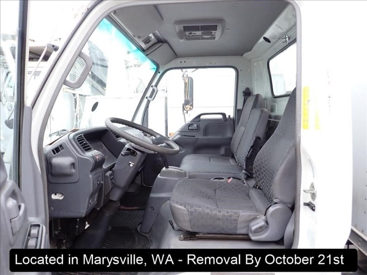 2006-isuzu-npr-image-16