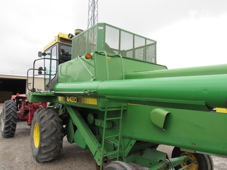 1983-john-deere-4420-image-13