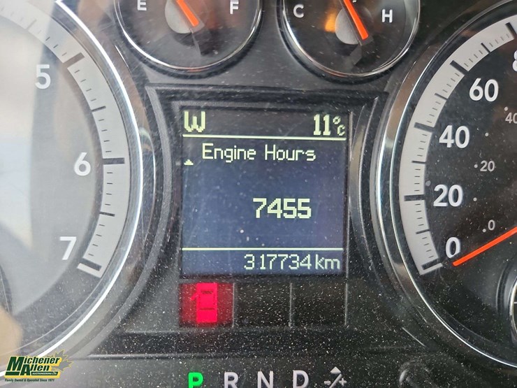 2012-dodge-1500-image-22