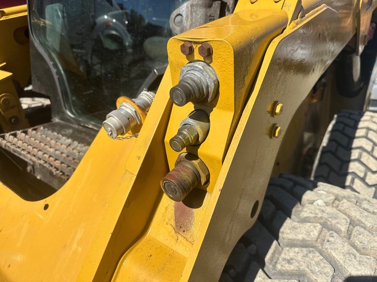 #2879-•-caterpillar-242d-wheeled-skid-steer-image-14