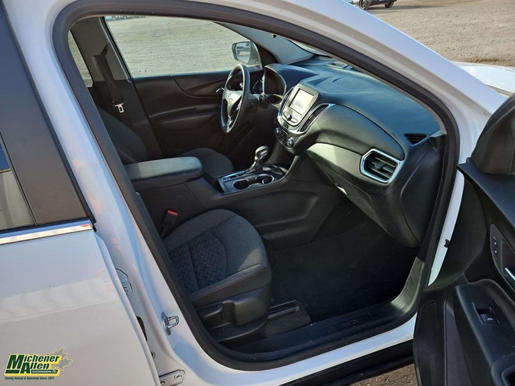 2022-chevrolet-equinox-image-27