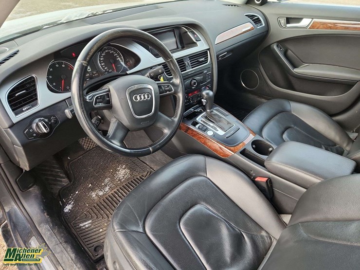 2011-audi-a4-2.0-t-quattro-image-18
