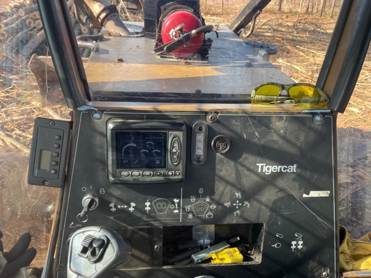 2011-tigercat-635d-image-11