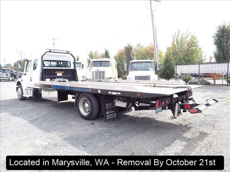 2024-freightliner-m2-image-28