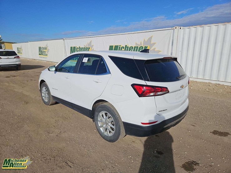 2022-chevrolet-equinox-image-3