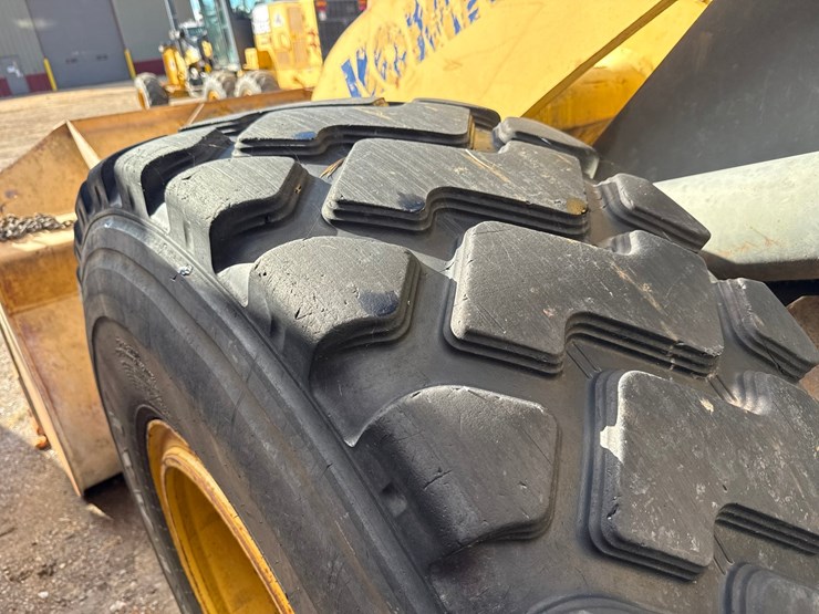 komatsu-wa320-image-63