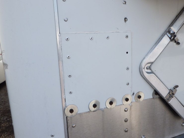 2015-carrier-x4-7300-image-6