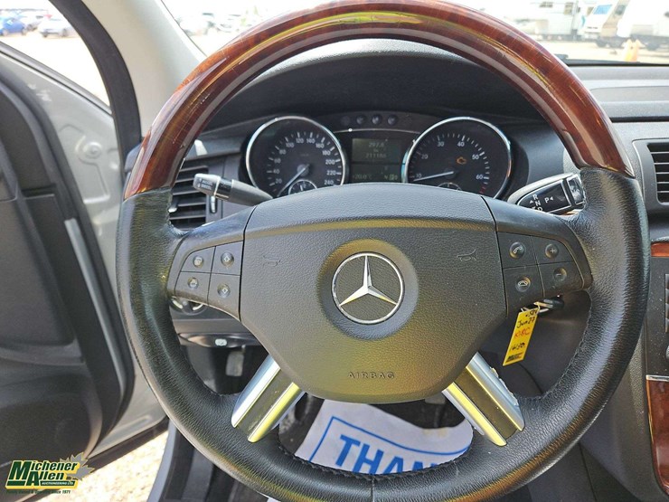 2006-mercedes-benz-r-class-r350-awd-4dr-wagon-image-19