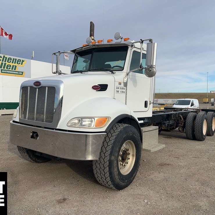 2007 PETERBILT 335