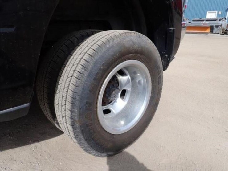 2019-dodge-ram-3500-image-43