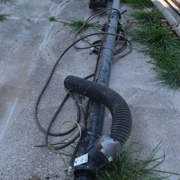 12' Unverferth hydraulic transfer auger