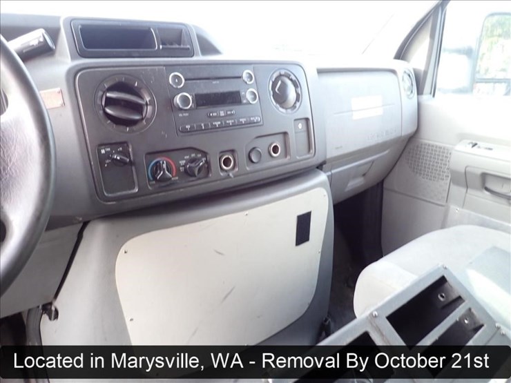 2015-ford-e450-image-16