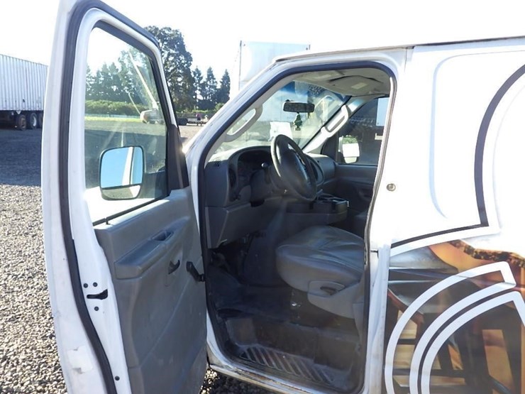 2006-ford-e250-image-20