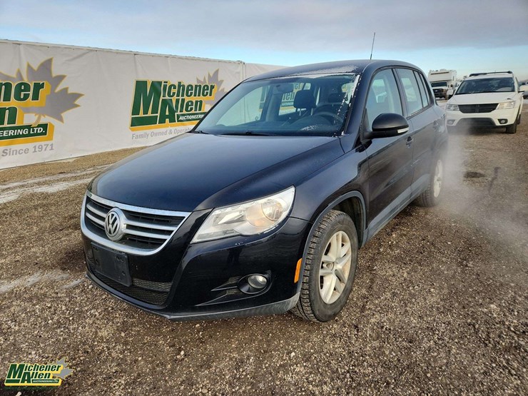 2009-volkswagen-tiguan-image-1