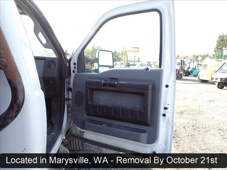 2014-ford-f550-image-19