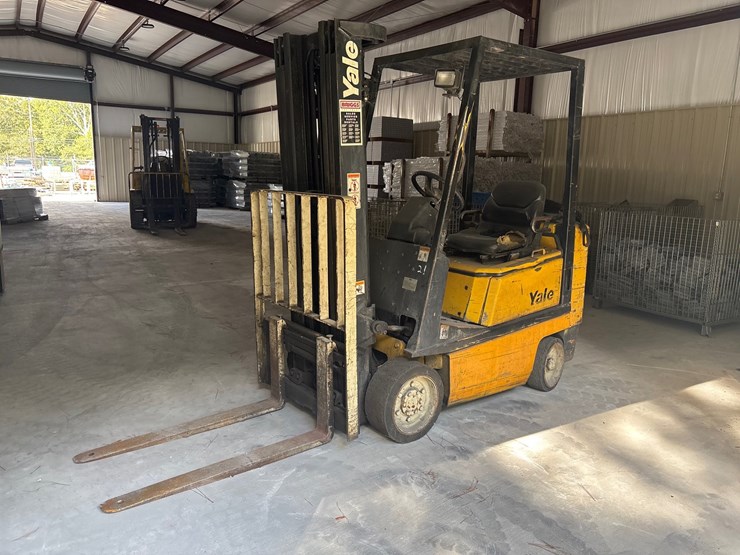 #21-•-yale-forklift-image-1