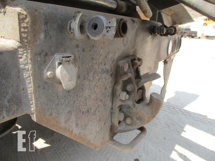 2012-freightliner-cascadia-113-image-19