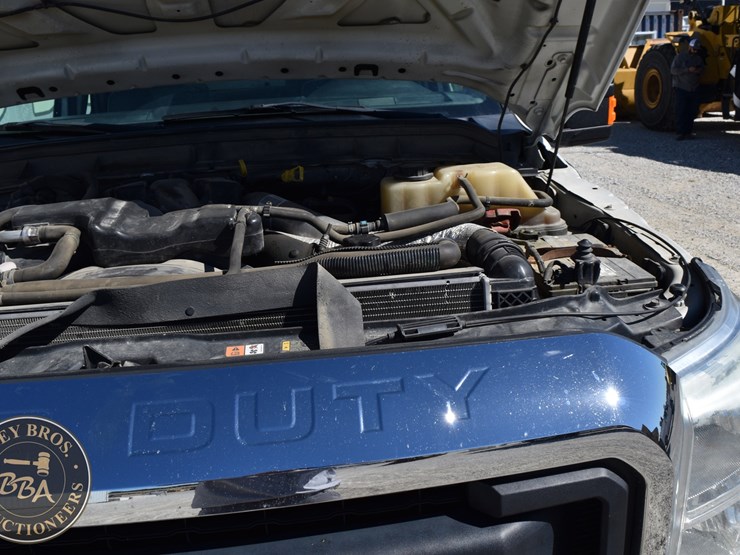 2015-ford-f350-sd-image-23